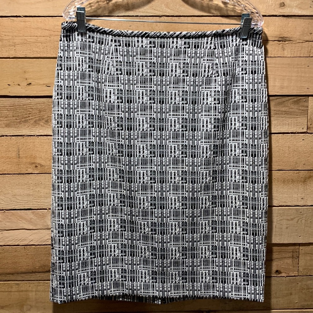 Calvin Klein Abstract Black and White Pencil Skirt Size 14